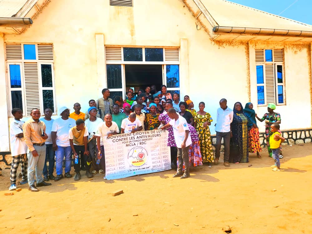 UVIRA ;  Le mouvement citoyen MCLA-RDC et la jeunesse de Kavimvira réfléchissent sur le comportement à adopter après   la montee des eaux du lac Tanganyika et du marais Nyangara à Uvira .