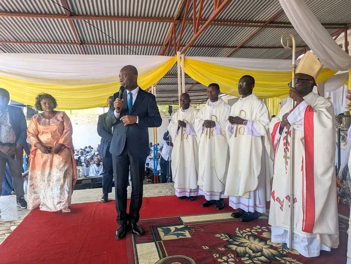 Sud-Kivu : le diocèse d’Uvira accueille cinq nouveaux prêtres au service de l’Église
