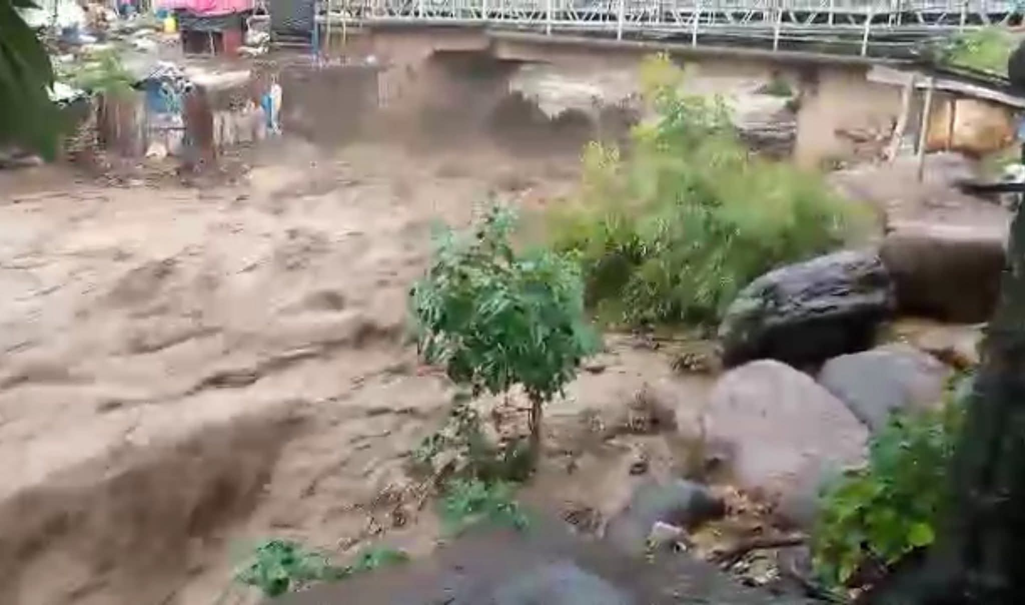 Uvira : plusieurs morts et des centaines de maisons détruites après le débordement de la rivière Kalimabenge