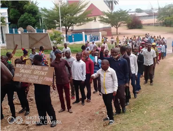 Uvira : enseignants oubliés, école fragilisée : la sonnette d’alarme au Sud-Kivu