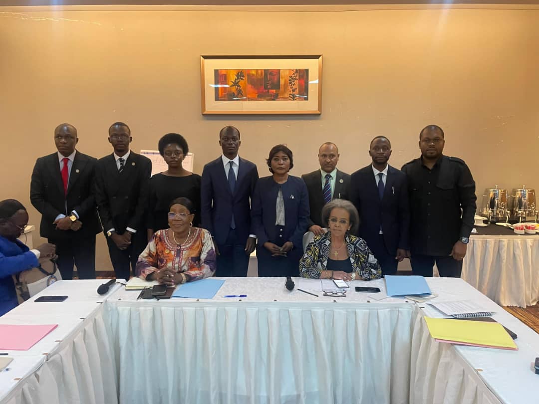 Kinshasa : Deux anciennes présidentes africaines échangent avec la jeunesse congolaise sur la paix