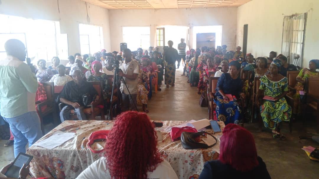 Kitutu : Les femmes journalistes engagées pour la paix célèbrent la Journée internationale des femmes rurales