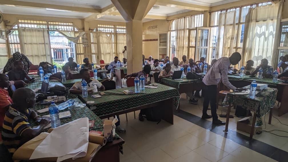 Uvira : Des journalistes formés à la lutte contre les discours de haine et la désinformation