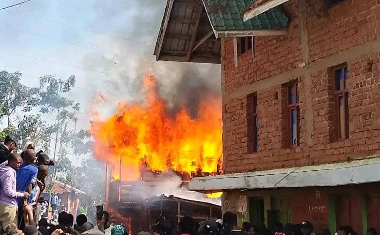 Kamituga : Un incendie dévastateur réduit plus de 30 maisons en cendres au quartier Tchanda