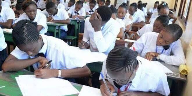 Sud-Kivu : sur les routes de l’examen, des finalistes entre peur, fatigue et traumatisme
