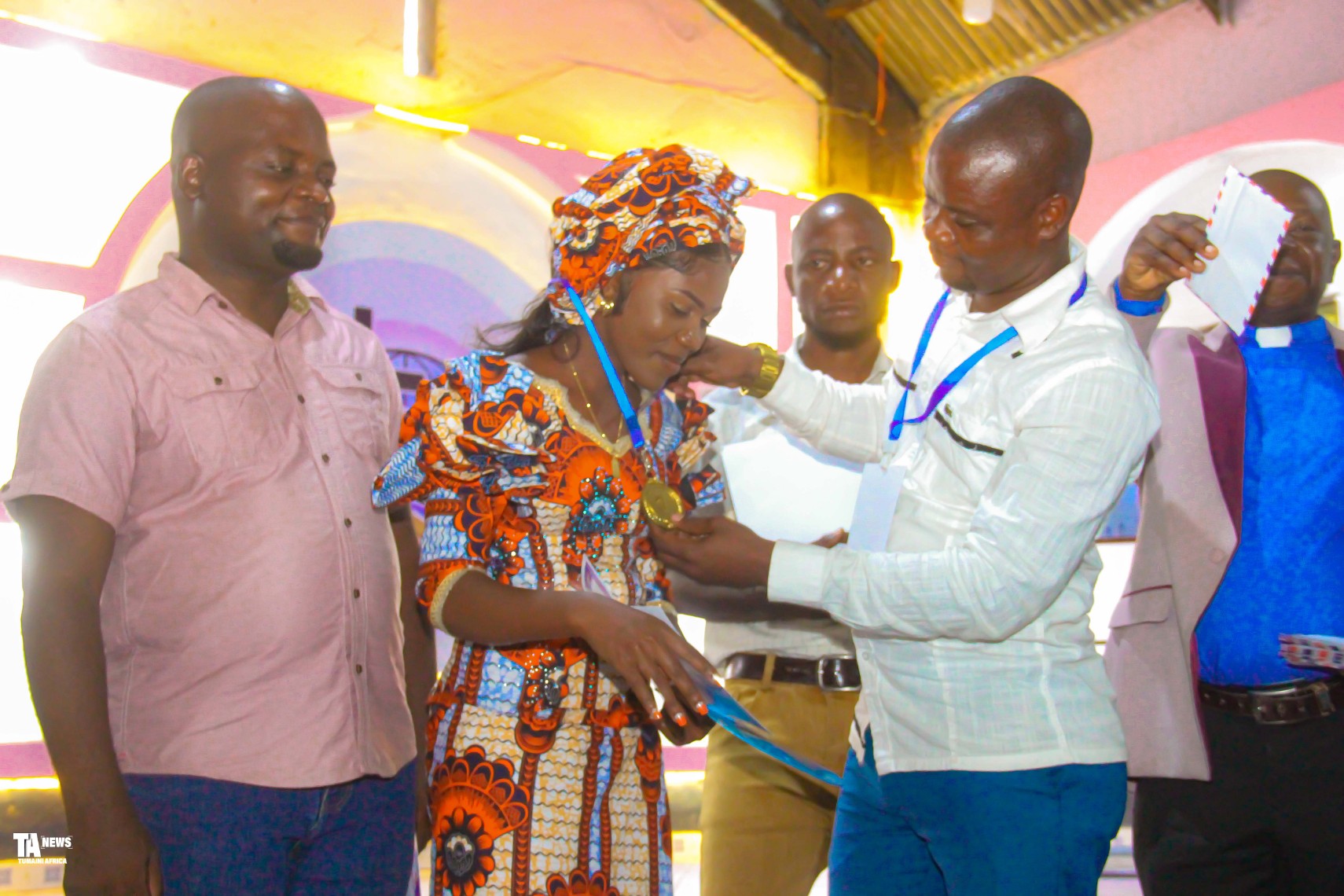 Uvira : Eto Alice sacrée meilleure artiste de la 3ᵉ édition du concours « Jeunes Talents en Christ », sponsorisé par le député Bubasha David