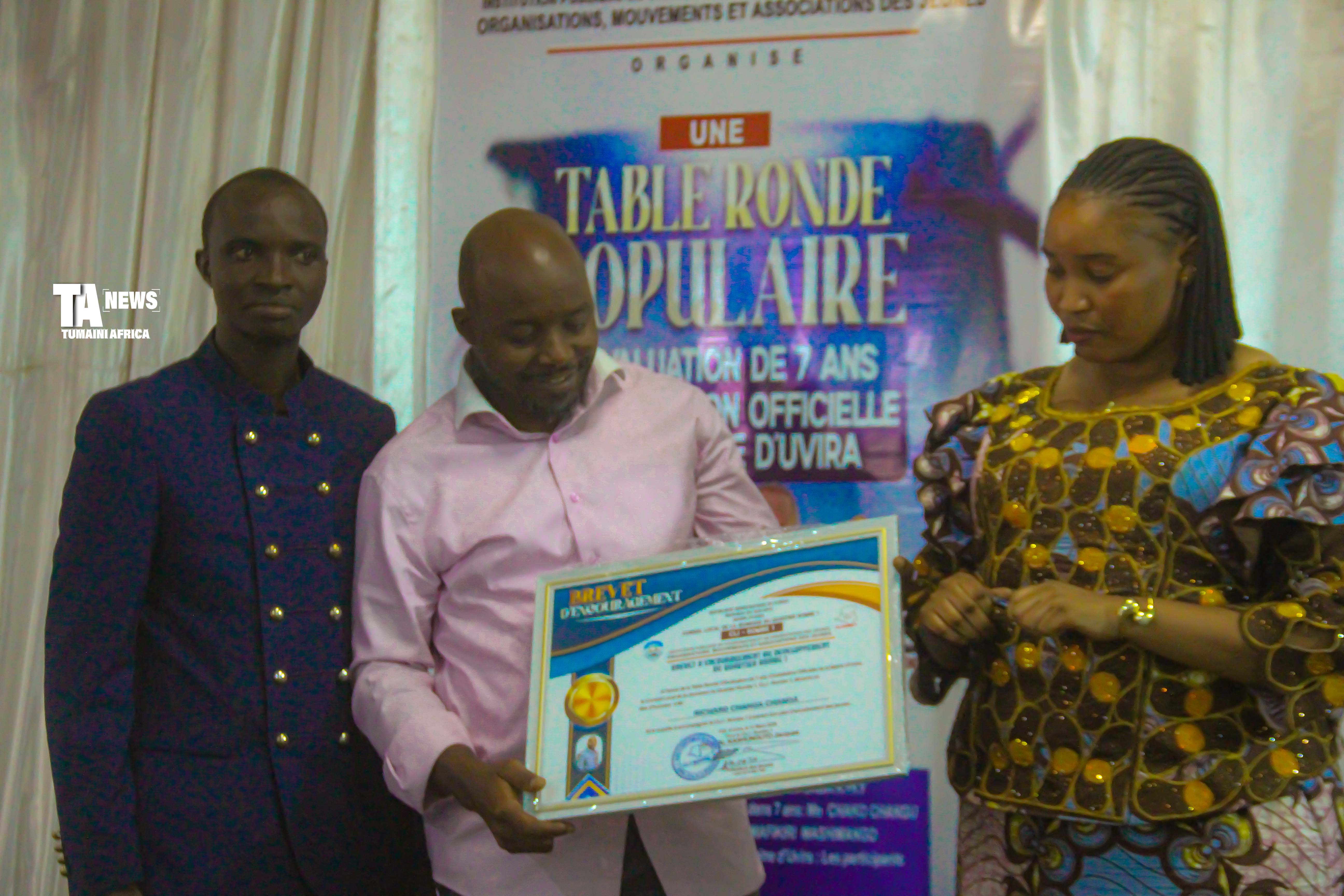 Uvira : Richard Changa Changa récompensé pour sa contribution au développement de la ville