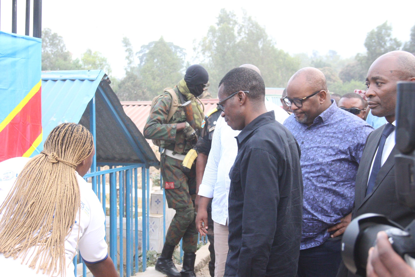 Uvira : Le vice-ministre de la Défense honore la mémoire de Mbavu Moya après la réhabilitation de sa tombe