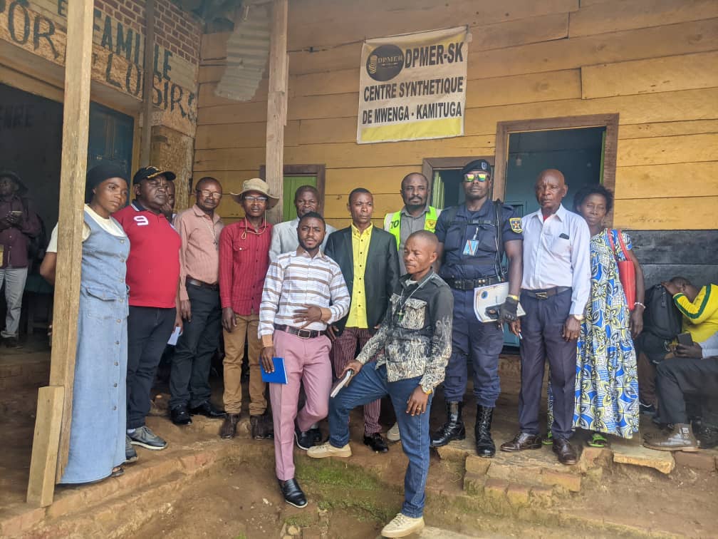 SOCODA/Sud-Kivu : Dunia Munyerere Fiston félicite le Chef d’agence de Kamituga pour son installation officielle