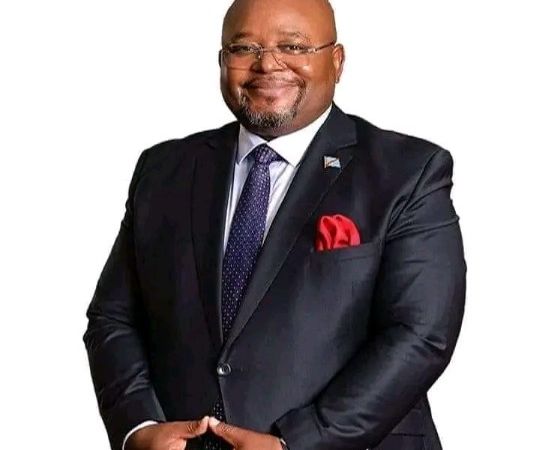Sud-Kivu : Le ministre d'Etat Aimé Boji attendu ce lundi à UVira .