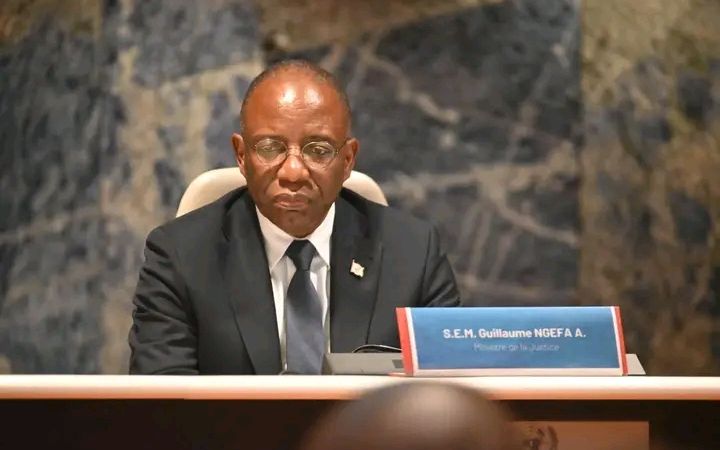 RDC : Le ministre Guillaume Ngefa suspend la délivrance de plusieurs documents officiels pour cinq semaines