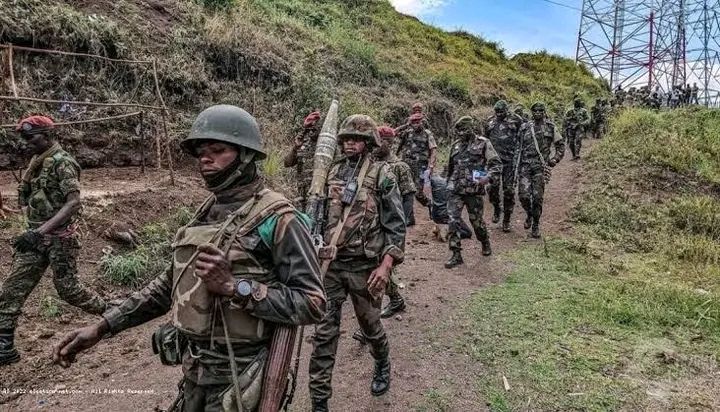 Sud-Kivu : Des affrontements intenses signalés dès l’aube sur les axes Katogota et Kamanyola