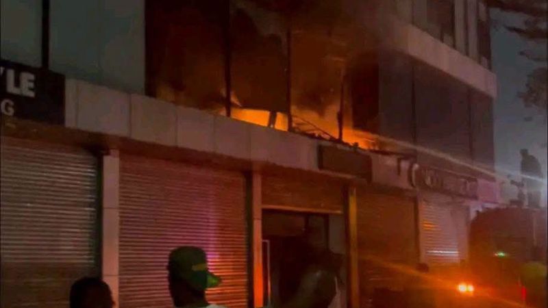 Kinshasa : 12 morts dans l’incendie de la salle de fêtes Panacée, le Gouvernement annonce des contrôles