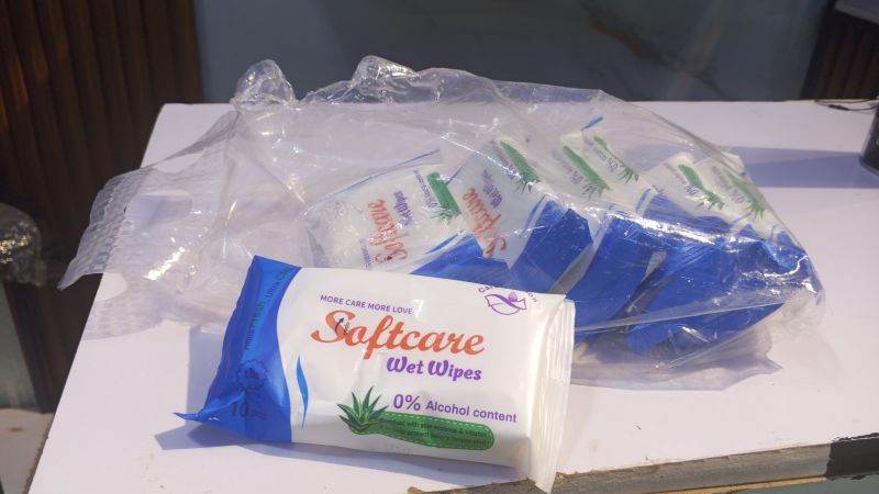 Uvira : le manque d’accès aux serviettes hygiéniques menace la santé et la scolarité des jeunes filles.