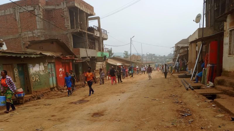 Sud-Kivu : Les conducteurs de motos de Mwenga et Kamituga en grève pour dénoncer des tracasseries attribuées à la DPMER