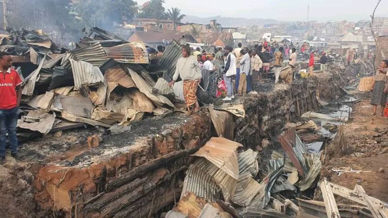 Bukavu : au moins cinq morts et plus de 500 habitations détruites dans un nouvel incendie à Nyalukemba