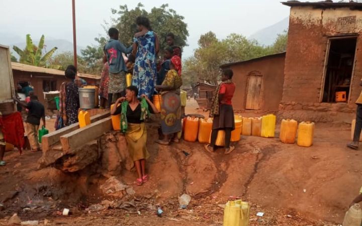 Uvira : Pénurie d’eau à Lubarika, la  nouvelle société civile alerte et interpelle les autorités