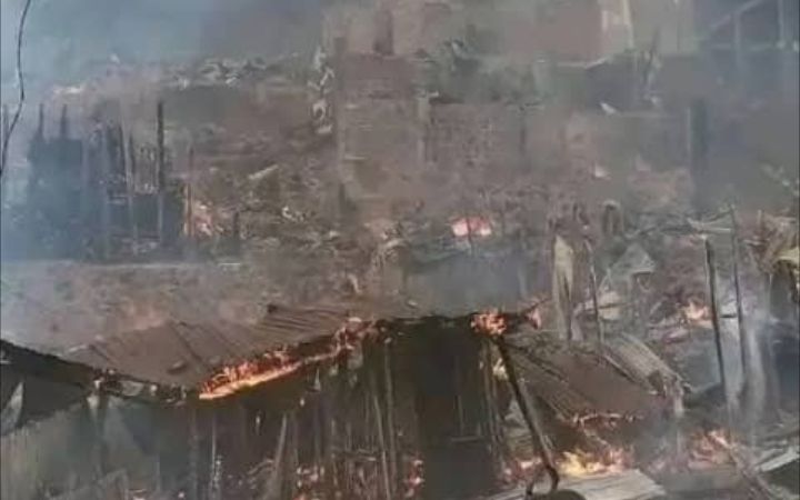 Sud-Kivu : 13 morts dans un incendie à Funu, appel à un deuil digne et à un accompagnement des familles