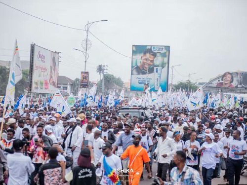 Kinshasa : l’UDPS, ses alliés et des fidèles d’églises de réveil mobilisés pour le changement de la Constitution